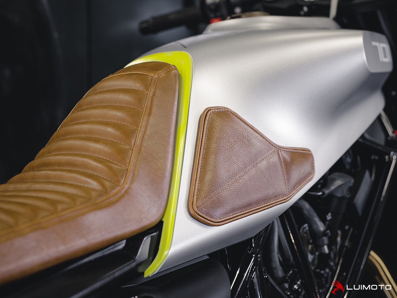 LUIMOTO TANK LEAF ARROW Tank Pads for the HUSQVARNA VITPILEN